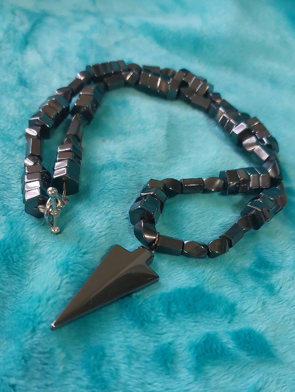 19" Magnetic Hematite Arrowhead Beaded Necklace | Black Metallic Stone Goth